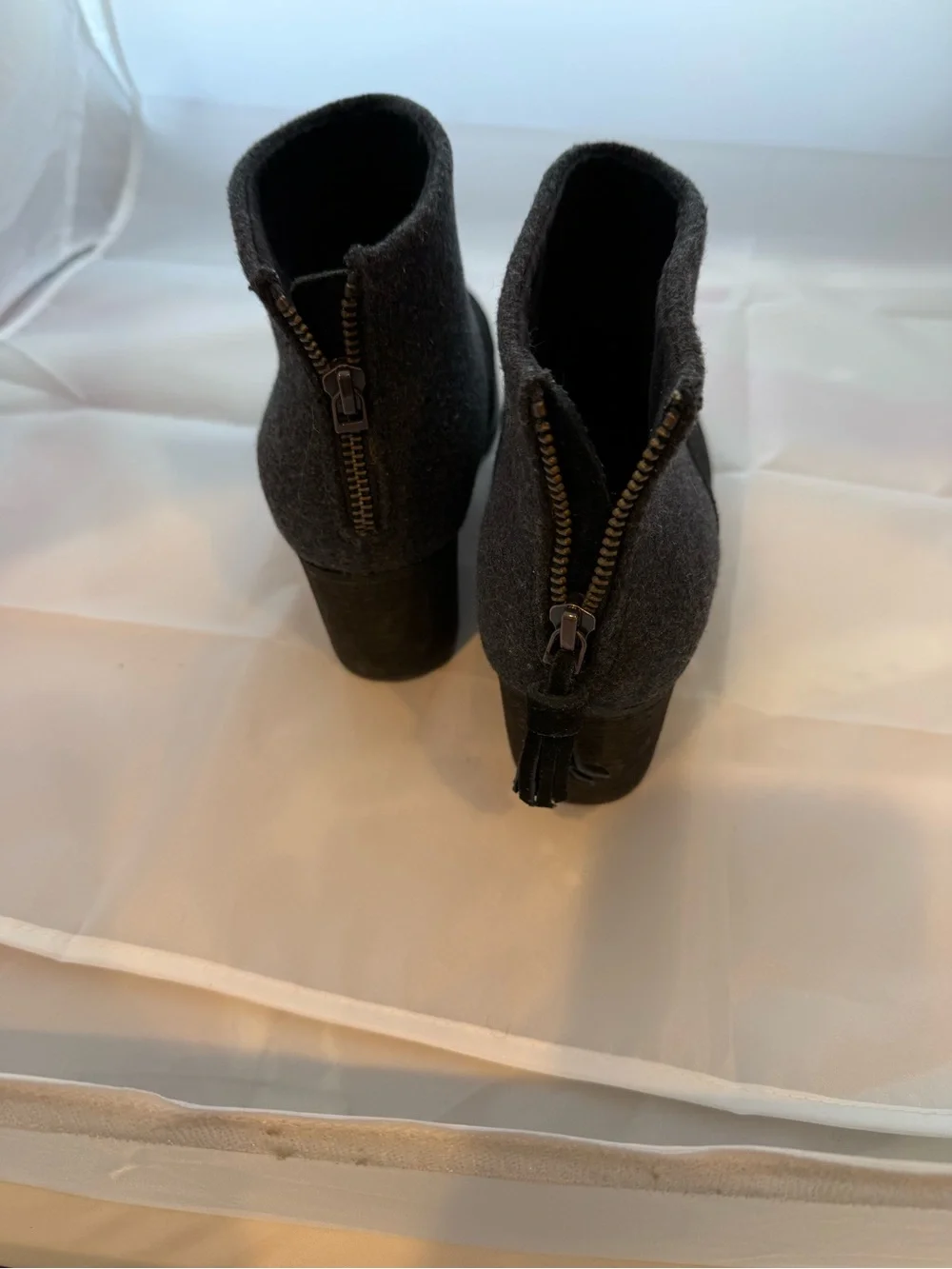 Toms Leila Ankle Booties Black Suede Size 9